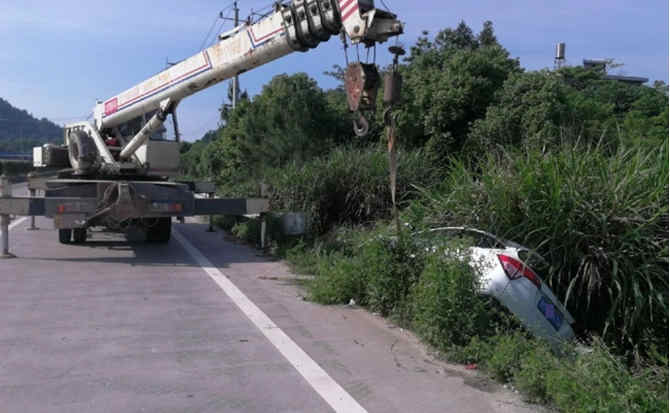 水磨沟区重载吊车救援 水磨沟区重载吊车救援